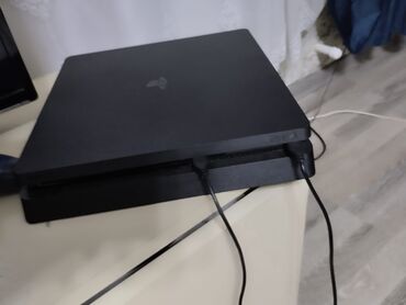 PS4 (Sony Playstation 4): PlayStation 4 slim 2 pultu sistem 12. hec bir problemi yoxdu acaunt