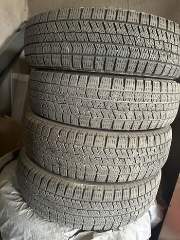 зимние шины на ниву 21214: Шины 165 / 70 / R 14, Зима, Комплект, Легковые, Bridgestone