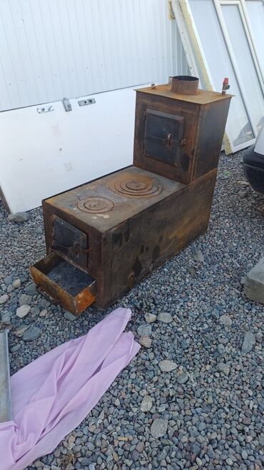 форель корм: Металлическая дровяная печь-»буржуйка» с варочной поверхностью