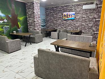 Restoran mebeli: 12 divan 6 masa 1500 azn, boz qupqadan(yəni bahali) isdifadə — 2