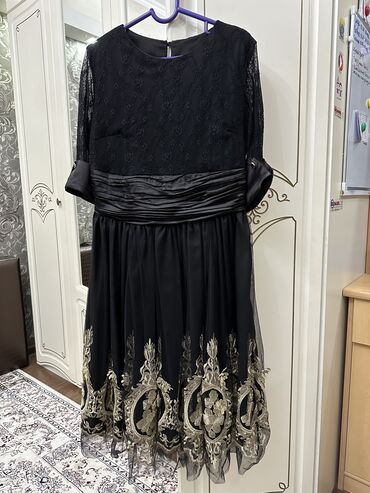 узбекский платье: Вечернее платье, Короткая модель, С рукавами, L (EU 40)