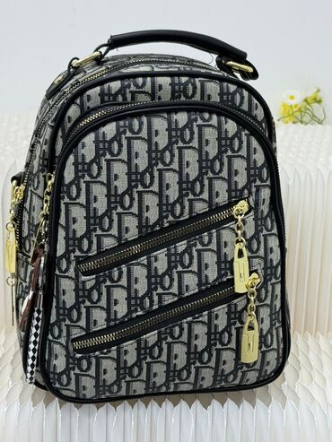 faize pul verilir 2021: Çiyin çantası, Dior