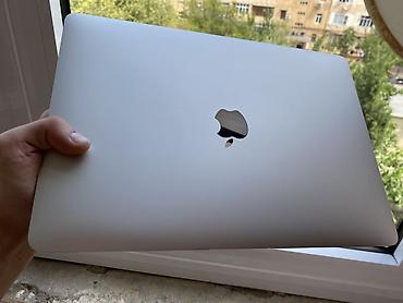 balaca plazma: Yeni Apple MacBook, 13.3 ", Apple M1, 256 GB, Ödənişli çatdırılma, Rayonlara çatdırılma, Ünvandan götürmə — 2