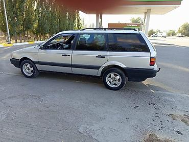 гур е39: Volkswagen Passat Variant: 1990 г., Кол менен иштөөчү, Бензин, Универсал — 2