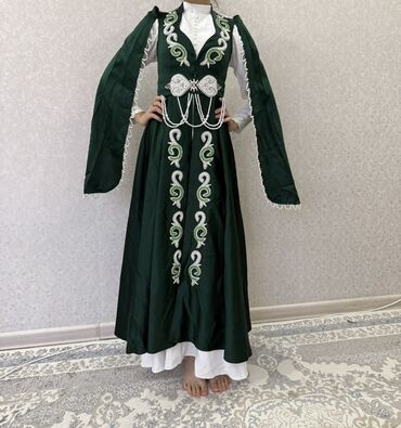 Вечерние платья: Сдается в аренду Элегантное национальное платье в темно‑зеленом — 9