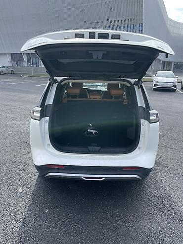 Weltmeister: Weltmeister W6, 2021 г., 80000 км, Передний, В наличии — 21