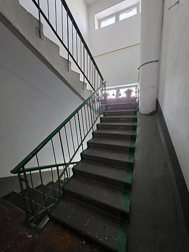 studio apartment: 1 комната, 32 м², Индивидуалка, 5 этаж, Требуется ремонт — 9