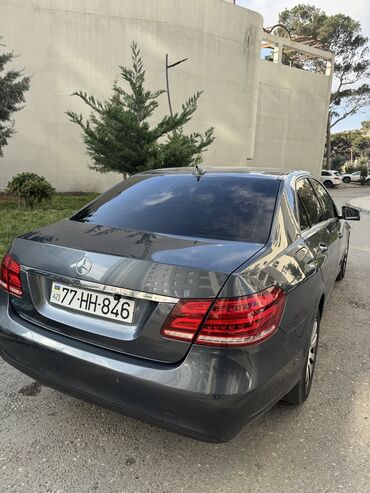 Mercedes-Benz: Mercedes-Benz E 220: 2.2 l | 2014 il Sedan — 14