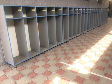 nintendo 2 в Кыргызстан | NINTENDO SWITCH: Продаю школьную и детсадовскую мебель: шкафчики для раздевалки