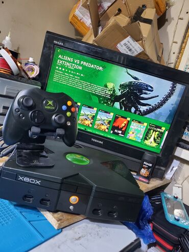 игры кальмара: Xbox original 2tb чипованный (аладин чип) один геймпада оригинал