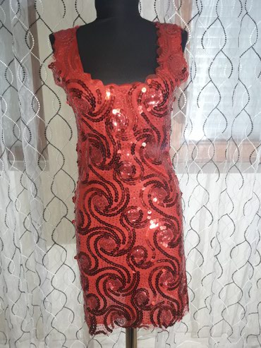 crveno haljina br: M (EU 38), bоја - Crvena, Večernji, maturski, Na bretele