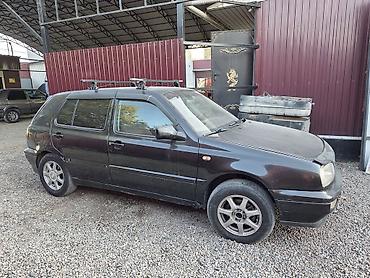 Volkswagen: Volkswagen Golf: 1997 г., 2 л, Автомат, Бензин, Хэтчбэк — 8