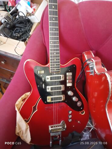 Elektro gitaralar: Elektron gitara, 6 sim, İşlənmiş, Ünvandan götürmə -da lalafo.az — 11 Elektro gitaralar: Elektron gitara, 6 sim, İşlənmiş, Ünvandan götürmə — 11