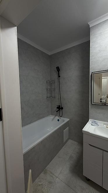 3 кв асанбай: Аренда офисов, 100 м², В жилом комплексе, С отдельным сан узлом — 5