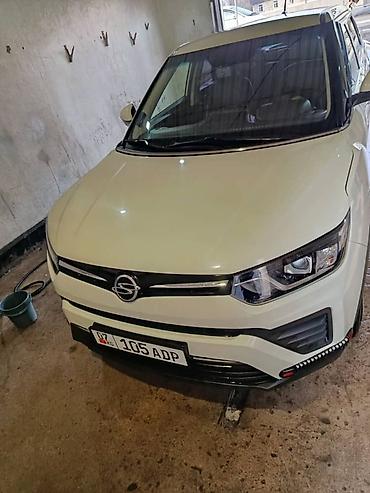 тико гранат: Ssangyong Tivoli: 2020 г., Дизель, Кроссовер — 2