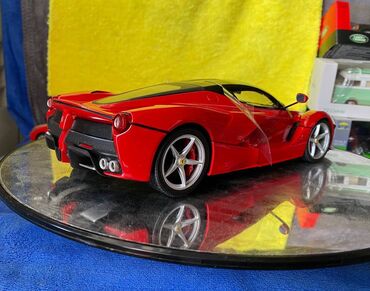 Avtomobil modelləri: Коллекционная модель Ferrari LaFerrari rosso red 2013 Hot Wheels — 18
