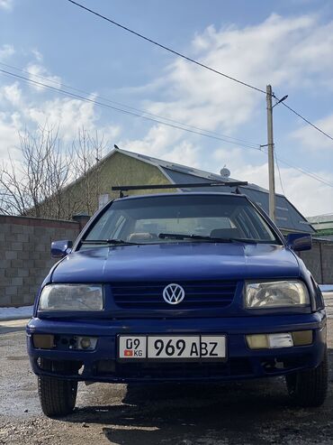 краска на машину: Volkswagen Vento: 1994 г., 1.8 л, Механика, Бензин, Седан