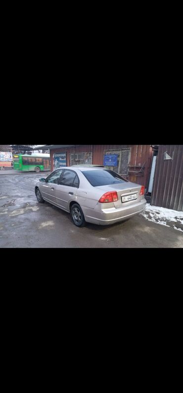 купить рено тягач: Honda Civic: 2002 г., 1.5 л, Автоматические, Бензин, Седан