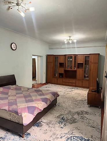 Продажа коттеджей и домов: 🏡 Продаётся просторный дом 📍 Район Ош базар Срочная продажа! • 🛏 — 15