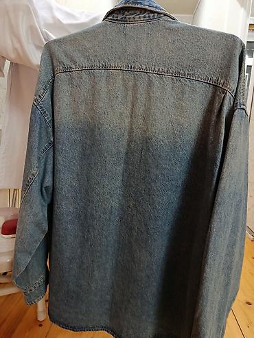 formula 1 biley: Bershka denim köynək - Model: Art. 1349/534/432 - Ölçü: L–XL (MEX — 4