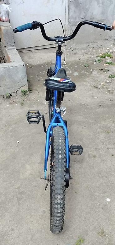 Uşaq dünyası: Uşaq velosipedi – BMX üslubunda, tək sürətli - Rəng: mavi gövdə, qara — 3