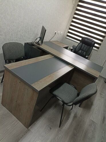Ofis masaları: Ofis dəstəsi – L formalı rəhbər/işçi masasının komplekti - L formalı