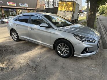 мини автомобиль: Hyundai Sonata: 2018 г., 2 л, Типтроник, Газ, Седан