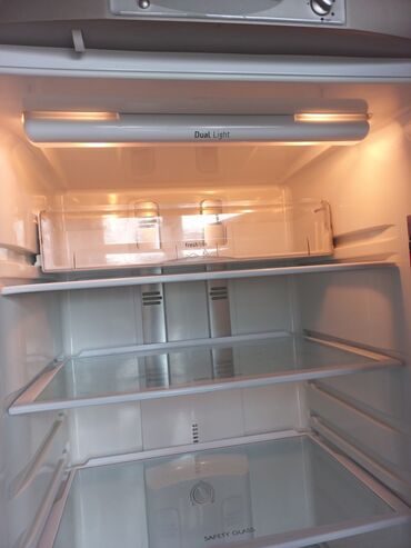 utjuzhok 3 v 1: Продаётся холодильник Aniston Hotpoint в хорошем состоянии. Торг