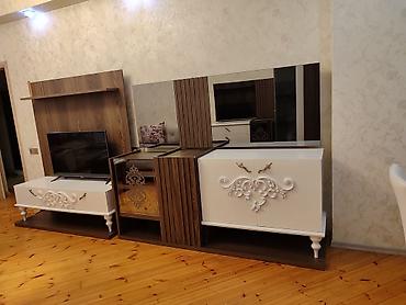 kamot satilir: Qonaq otağı üçün vitrindən və komoddan ibarət dekorativ mebel dəsti — 2