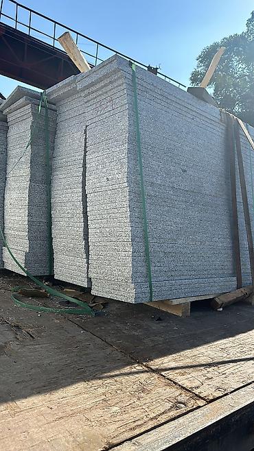 Фасадные гранитные плитки: Гранит оптом и в розницу большой выбор серый черный коричневый — 42