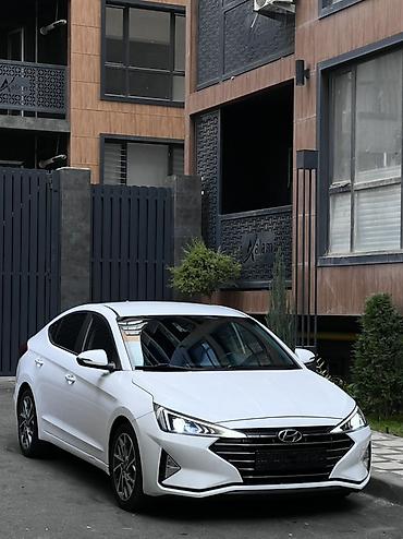 k 8: Hyundai Elantra: 2018 г., 1.6 л, Вариатор, Бензин, Седан — 3