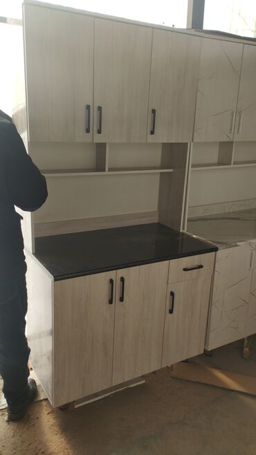 Кухонные гарнитуры: Кухня — 10