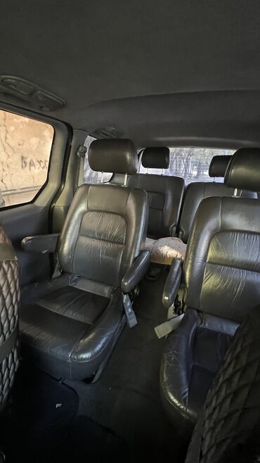 срочно продам машину дёшево: Kia Carnival: 2004 г., 2.4 л, Автомат, Газ, Минивэн