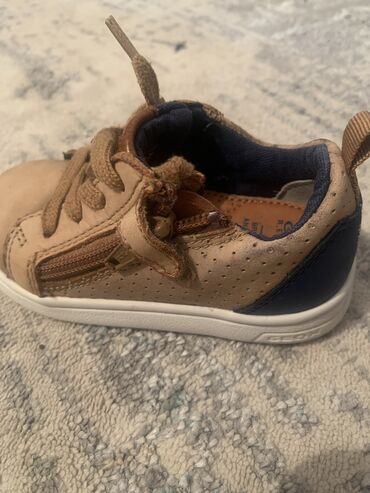 детская обувь 22: Макасины детские кожанные от GEOX
22 размера натуралка