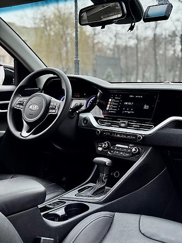 Kia: Kia Niro: 2020 г., 1.6 л, Типтроник, Гибрид, Кроссовер — 12