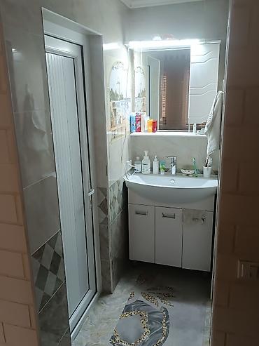 Продажа домов: 4 комнаты, 130 м², 3 соток, Бишкек, Восток-5 мкр Собственник — 10