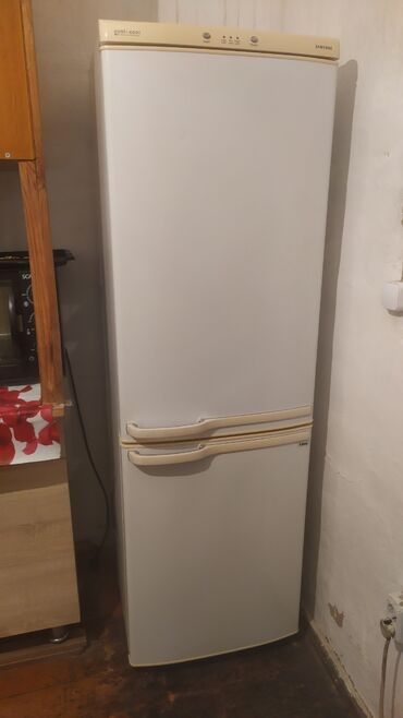 подержанный холодильник: Холодильник Б/у, Двухкамерный, De frost (капельный), 60 * 180 *