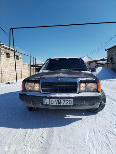 Mercedes-Benz: Mercedes-Benz 190 (W201): 1.8 l | 1992 il Sedan — 9