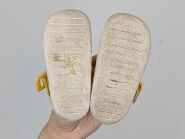 Buciki niemowlęce: Buciki niemowlęce, Clarks, 19, stan - Bardzo dobry w lalafo.pl — 6 Buciki niemowlęce: Buciki niemowlęce, Clarks, 19, stan - Bardzo dobry — 6