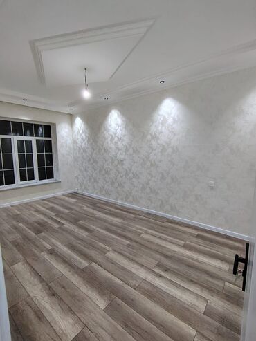 Həyət evləri və villaların satışı: Satılır: Yeni təmirli həyət evi - Giriş: Avtomatik jalüzlü geniş — 7