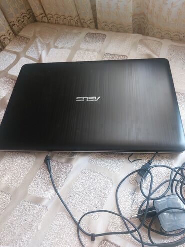 asus netbuk: İşlənmiş ASUS 17 ", Intel Celeron, < 128 GB, Ünvandan götürmə