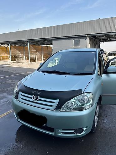 Toyota: Toyota Ipsum: 2002 г., 2.4 л, Автомат, Бензин, Минивэн — 6