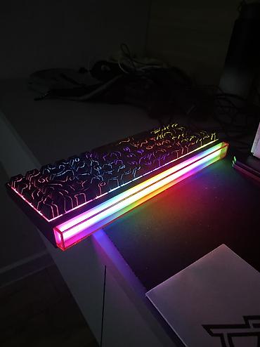 komputer pultu: Nacodex NK68 klaviaturası qırmızı switch qabagında rgb işiqları var — 3