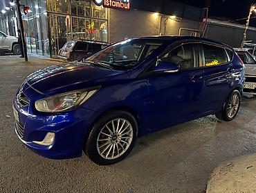Hyundai: Hyundai Accent (hatchback) – mavi rəng - Kuzov: 5 qapılı hatchback - — 2