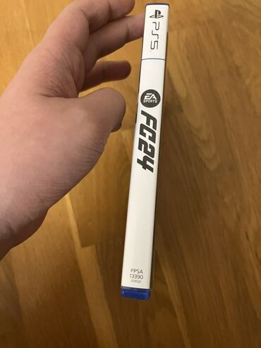 Oyun diskləri və kartricləri: Məhsul: EA Sports FC 24 – PS5 (Ultra HD Blu‑ray disk) Xüsusiyyətlər — 2