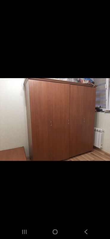 Mebel: İşlənmiş, Açılan, 4 qapılı Düz dolab, Qarderob, paltar dolabı