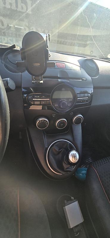 mazda 626 капелла: Mazda 2: 2011 г., Механика, Бензин, Хэтчбэк — 8