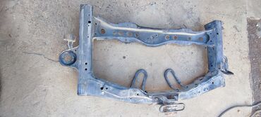 Крышки багажника и комплектующие: Накладка крышки багажника Toyota, 2010 г., Оригинал — 21