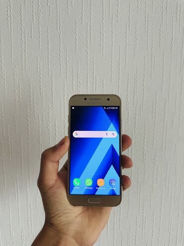 samsung galaxy s9 наушники: Samsung Galaxy A3 2017, Б/у, 32 ГБ, цвет - Золотой, 2 SIM