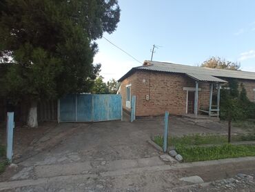 дом в селе дмитриевка: 60 м², 3 комнаты, Старый ремонт Без мебели